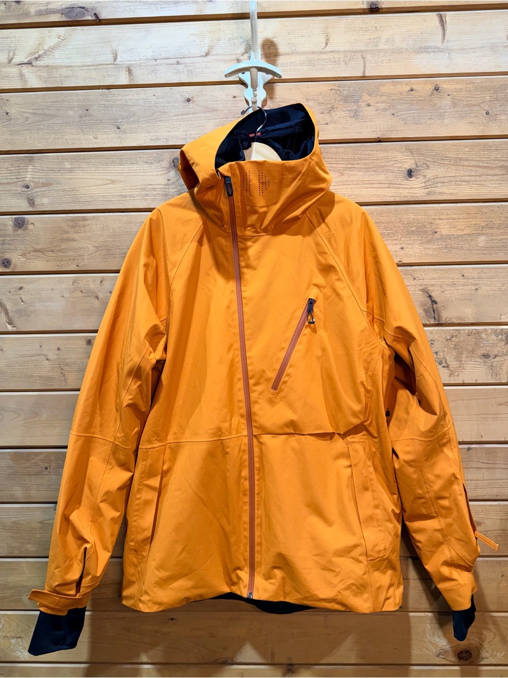686 Hydra Thermagraph Men’s XL Orange 20K Snowboard Ski Jacket